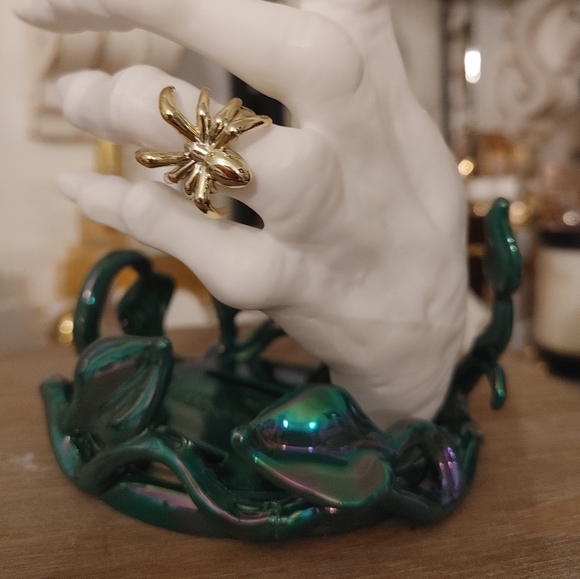 BATH & BODY WORKS HALLOWEEN IVY WITCH HAND SOAP HOLDER - Picture 7 of 8